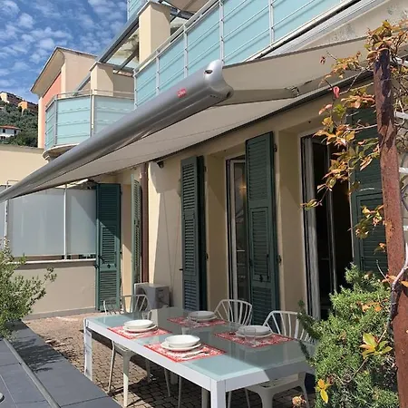 Sunset Garden Apartment *